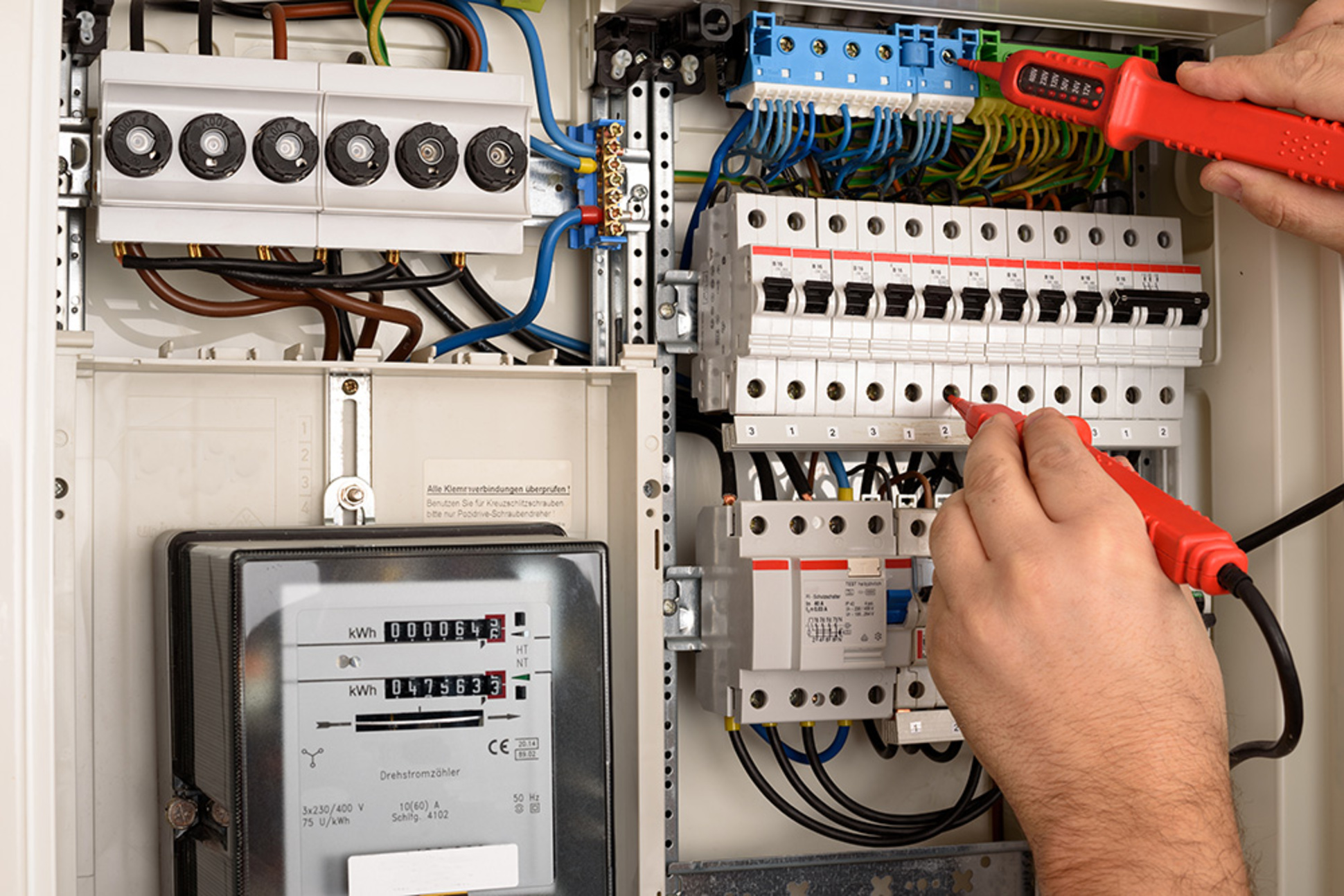 E-Check bei Klaas Elektrotechnik GmbH & Co. KG in Oberursel