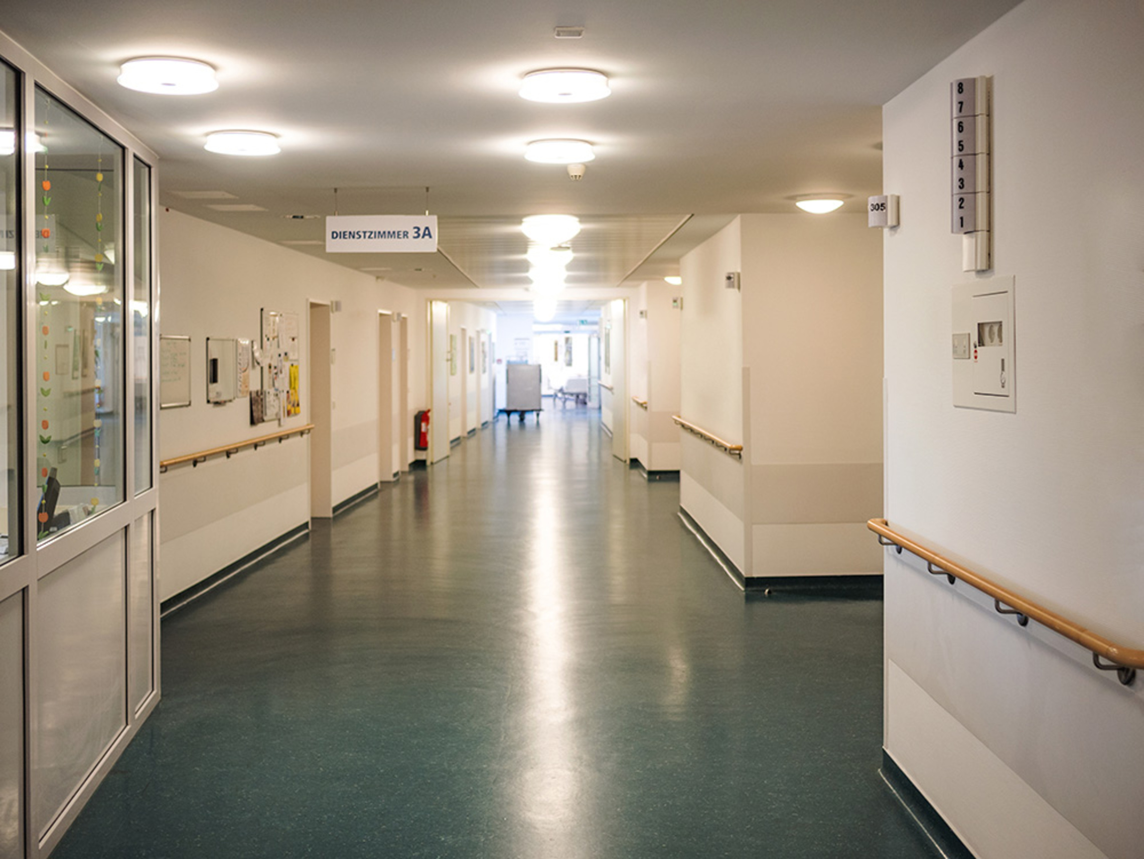 Feststell&shy;anlagen bei Klaas Elektrotechnik GmbH & Co. KG in Oberursel