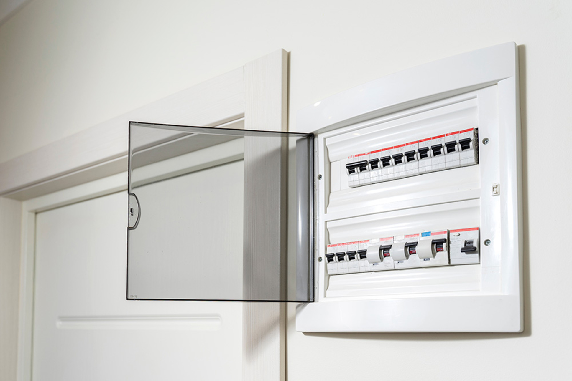 Über&shy;spannungs&shy;schutz bei Klaas Elektrotechnik GmbH & Co. KG in Oberursel